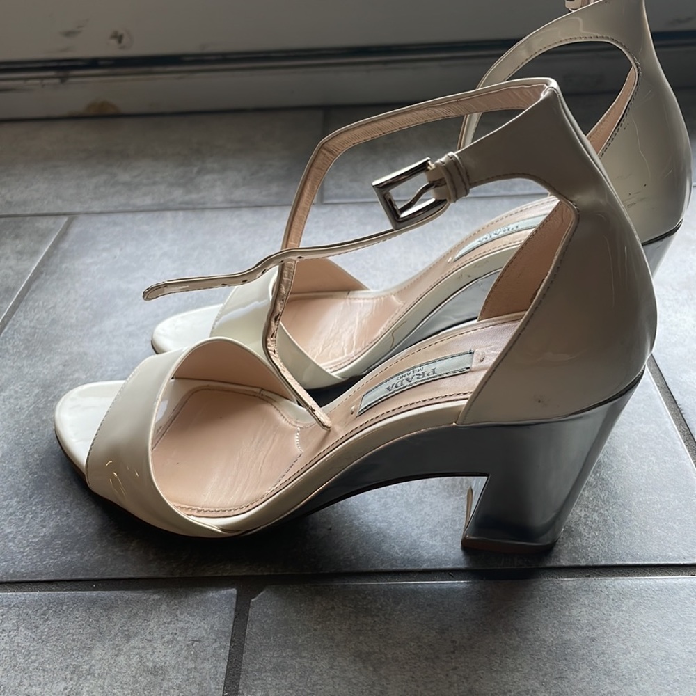 Prada White Patent Leather Metallic Heel Ankle Strap Sandals 38 US 8 - Picture 2 of 7